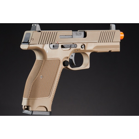Kizuna Works MKW Full Sized Gas Blowback Airsoft Pistol
