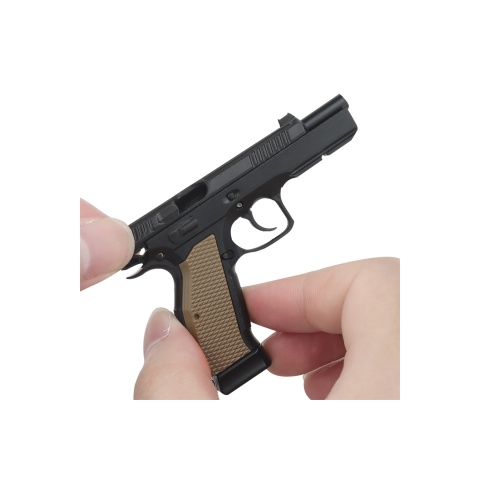 Tactical Detachable Mini Pistol Keychain with Holster (Color: Black)
