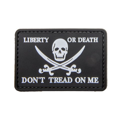 Pirate Skull Liberty or Death, Don't Tread On Me PVC Patch (Color: Black)