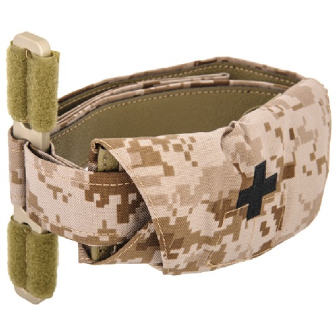 Lancer Tactical Airsoft QH Application Tourniquet Prop - DESERT DIGITAL