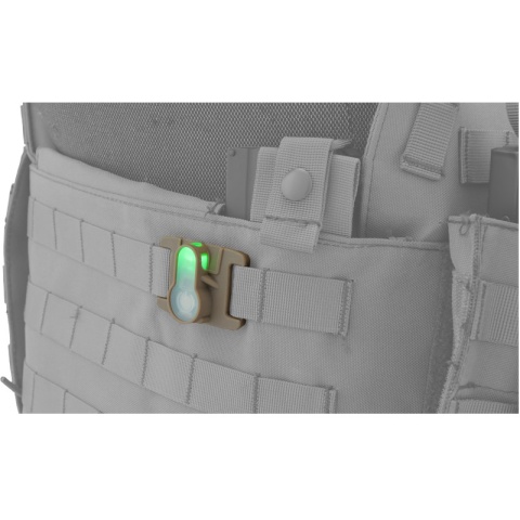 AMA Airsoft Tactical MOLLE System Strobe Light - BLUE/ DARK EARTH