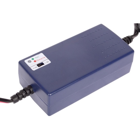 Universal Premium Battery Smart Charger - Fast Charging Speed