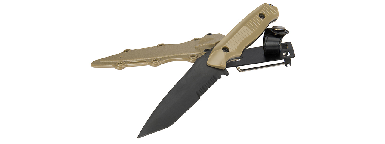 2617T Dummy Plastic BC Style 141 Knife (Color: Tan) - Click Image to Close
