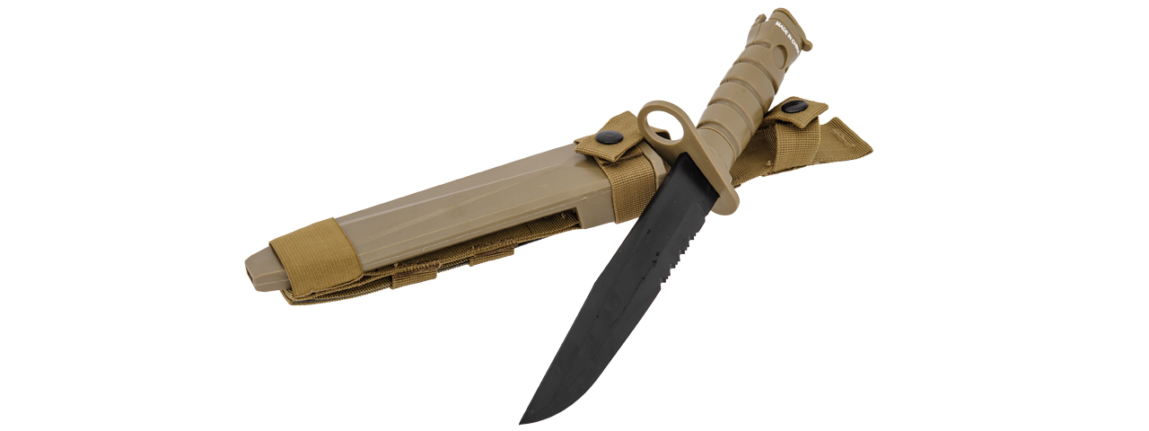 2618T M10 DUMMY BAYONET W/ BLADE COVER FOR M4 / M16 (TAN) - Click Image to Close