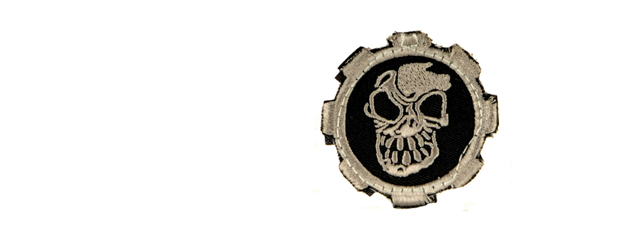 UKARMS AC-127 Skull Gear Velcro Patch, Black & Grey - Click Image to Close