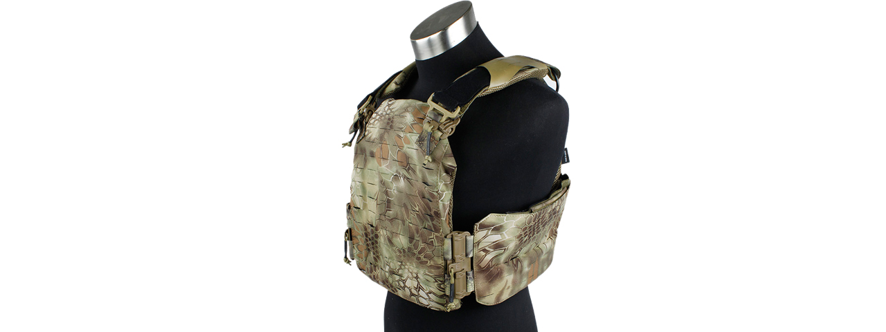 AMA Laser Cut Airsoft Tactical Vest w/ Molle Webbing (MLD) - Click Image to Close