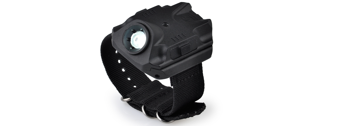 NIGHT EVOLUTION VARIABLE-OUTPUT LED WRISTLIGHT - BLACK - Click Image to Close