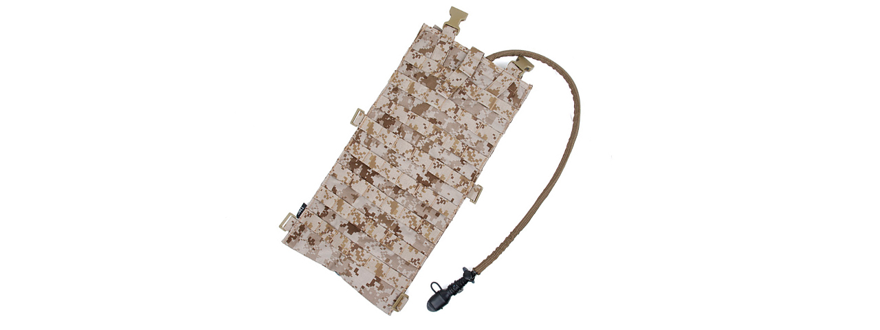 T1081-DD EG STYLE 2L HYDRATION POUCH (DESERT DIGITAL) - Click Image to Close