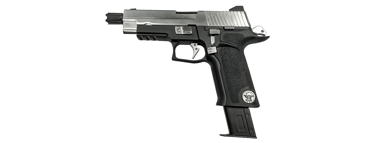 WE Tech P-Virus Two-Tone Gas Blowback Airsoft Pistol (BLACK/SILVER) - Click Image to Close