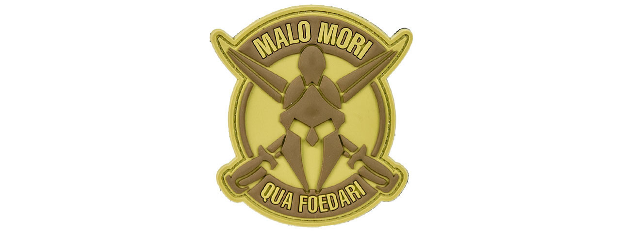 "Malo Mori Qua Foedari" PVC Morale Patch (Color: Tan) - Click Image to Close