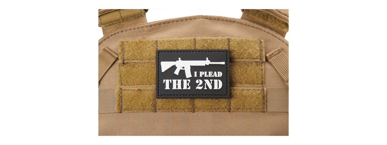 "I Plead the 2nd" PVC Morale Patch (Color: Black & White) - Click Image to Close