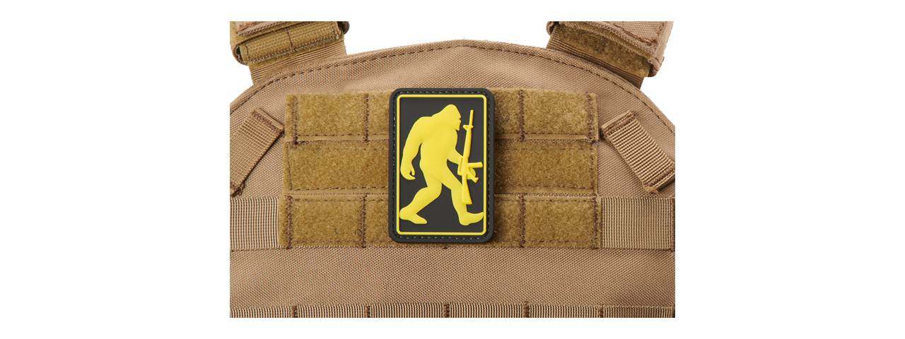 Tactical Bigfoot with Rifle PVC Morale Patch (Color: Black) - Click Image to Close