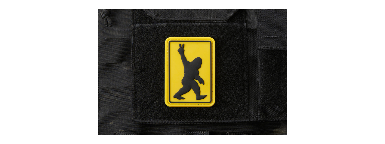"Oh Yeah, Big Foot" PVC Morale Patch (Color: Yellow) - Click Image to Close