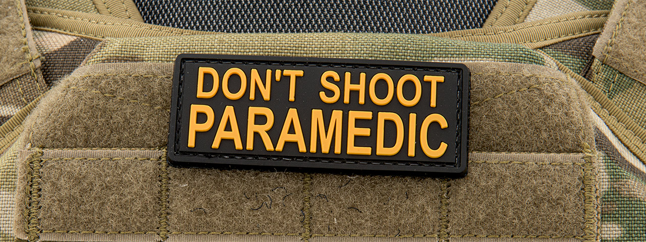 "Don't Shoot Paramedic" PVC Patch (Color: Black and Yellow) - Click Image to Close
