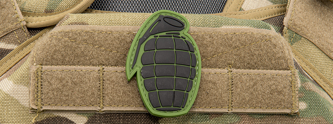 Grenade w/ Green Background PVC Patch (Color: Black) - Click Image to Close