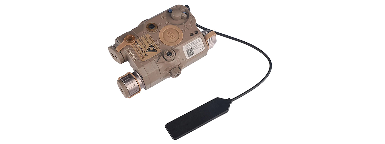 Atlas Custom Works PEQ15 LA5-C UHP Integrated Dual Color Laser w/ Flashlight - (Dark Earth) - Click Image to Close