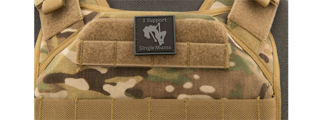 "I Support Single Mums" PVC Patch (Color: Black)