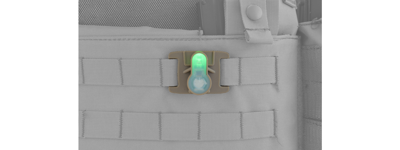 AC-328TG MOLLE SYSTEM (GREEN LED) STROBE LIGHT (DARK EARTH) - Click Image to Close
