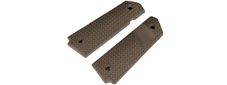 AC-370T M1911 GRIP "SMALL SQUARES" SERIES (COLOR: DARK EARTH)