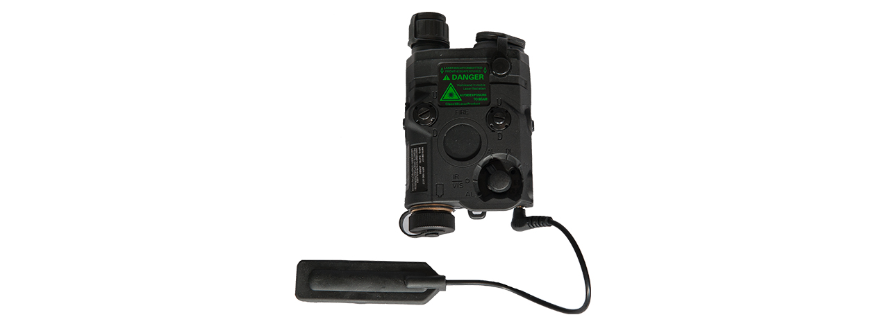 AN/PEQ-15 L.E.D. WHITE LIGHT + GREEN LASER w/IR LENS (BODY COLOR: BLACK) - Click Image to Close