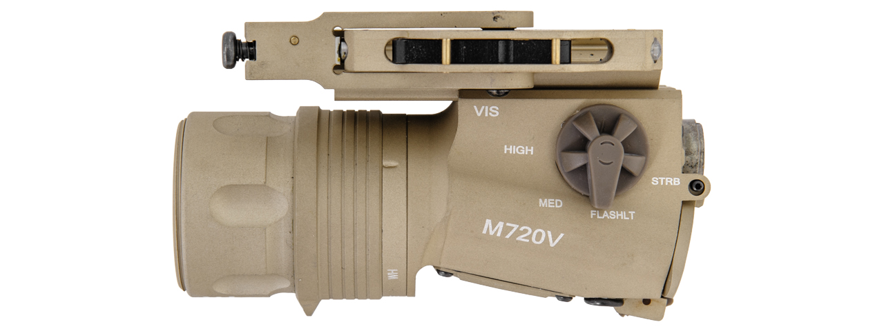 AC-518T M720V WEAPON LIGHT w/REMOTE SWITCH (DE) QUICK DETACH - Click Image to Close