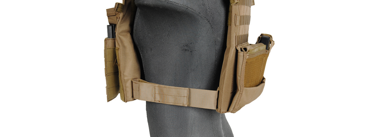 CA-311T2 69T4 Tactical Vest w/ Triple Inner Mag Pouch (Tan) - Click Image to Close