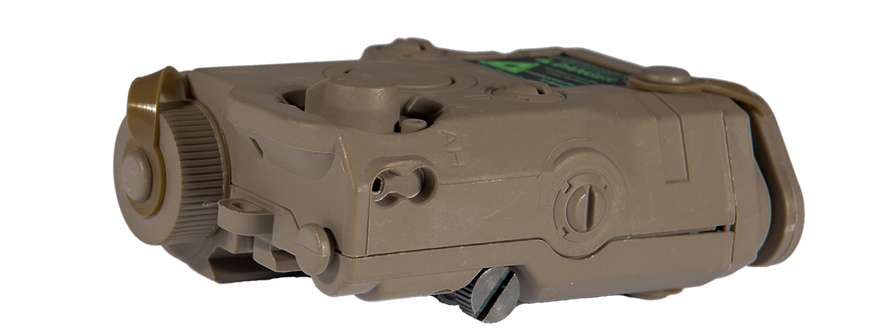 PEQ-15 BATTERY CASE + GREEN LASER (COLOR: DARK EARTH) - Click Image to Close