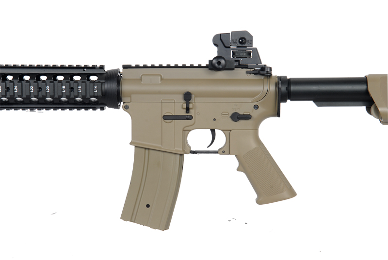 Golden Eagle JG F6624TAN Super Enhanced M4 CQB RIS AEG Metal Gear, Rail Covers, Polymer Body in Tan - Click Image to Close