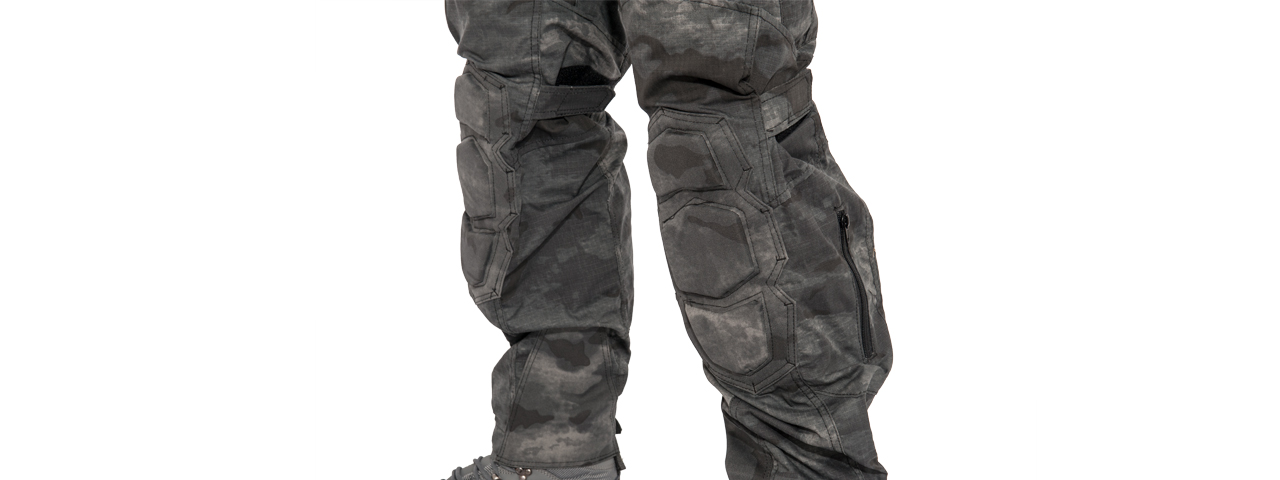 RUGGED COMBAT UNIFORM SET w/ SOFT SHELL PADDING (AT-LE), MED - Click Image to Close