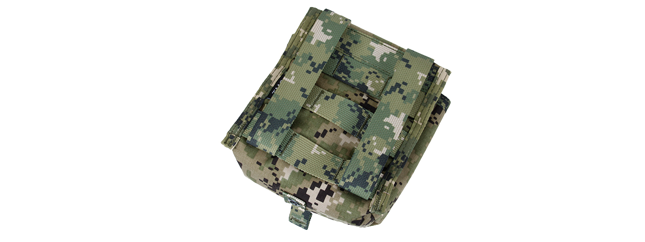 T2421-WD NVG BATTERY POUCH (WOODLAND DIGITAL)