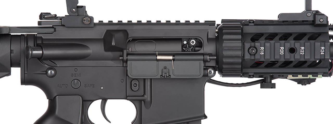 F6630 M4 CQB "TANKER" FULL METAL GEARBOX AEG W/ INTEGRATED METAL RAIL SYSTEM (BLACK)