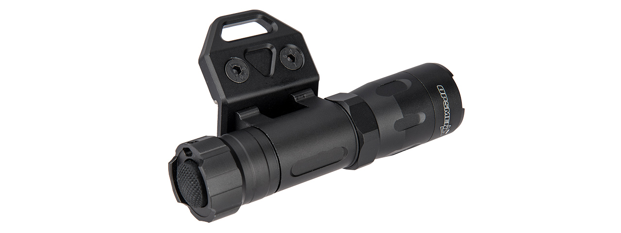 OPSMEN TACTICAL 800-LUMEN KEYMOD WEAPON LIGHT - BLACK - Click Image to Close