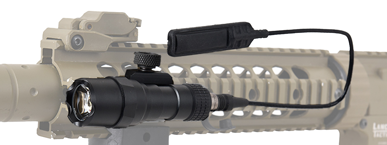 L002 500 Lumen Tactical LED Flashlight w/ Pressure Pad (BLACK)