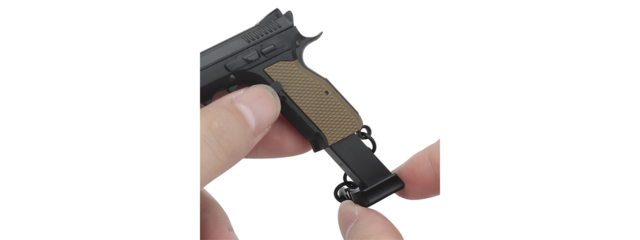 Tactical Detachable Mini Pistol Keychain with Holster (Color: Black)