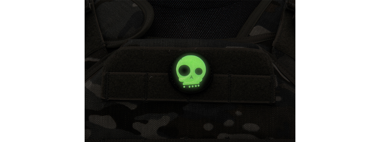 Glow in the Dark Funny Skull PVC Patch - Click Image to Close