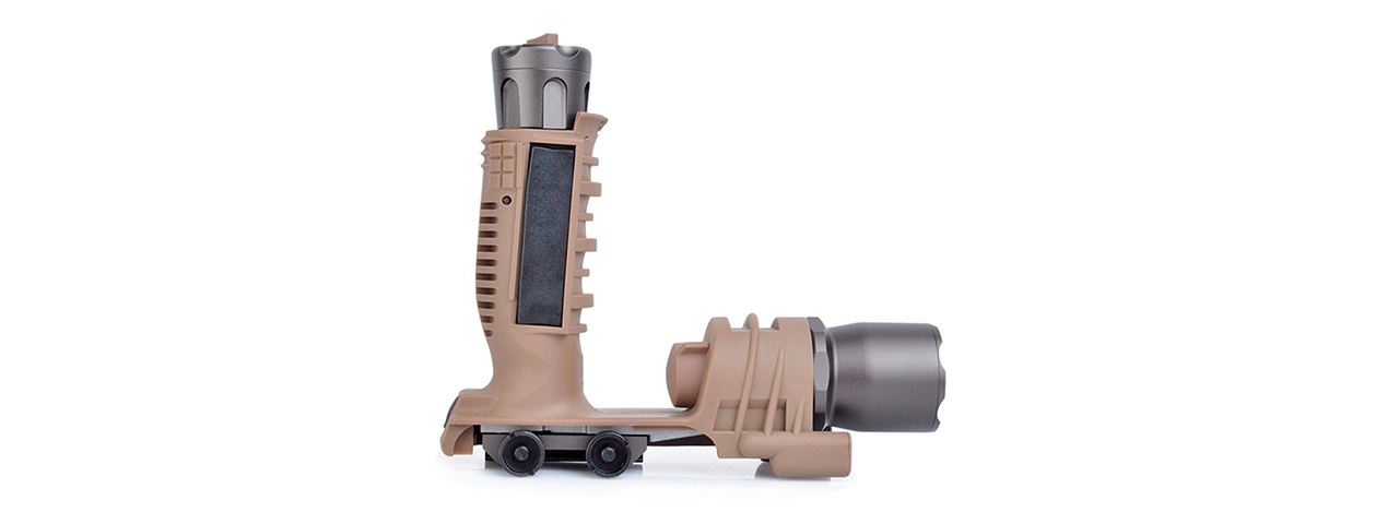 EX202T M910A VERTICAL FOREGRIP WEAPONLIGHT (DARK EARTH) - Click Image to Close
