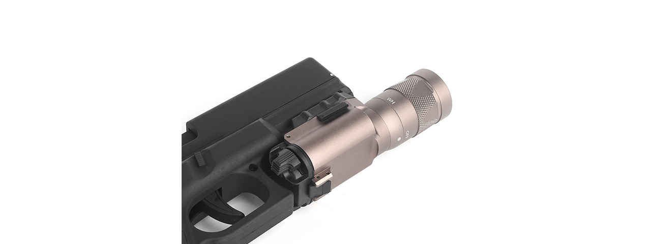 Night Evolution X300U Tactical Pistol Light - DARK EARTH