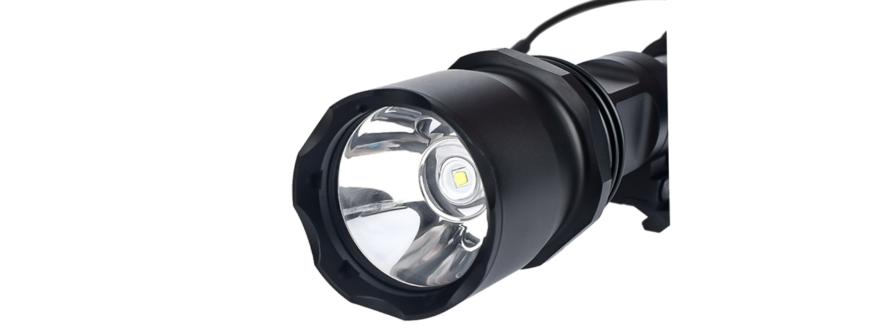 NIGHT EVOLUTION TACTICAL LIGHT LED VERSION SUPER BRIGHT - BLACK