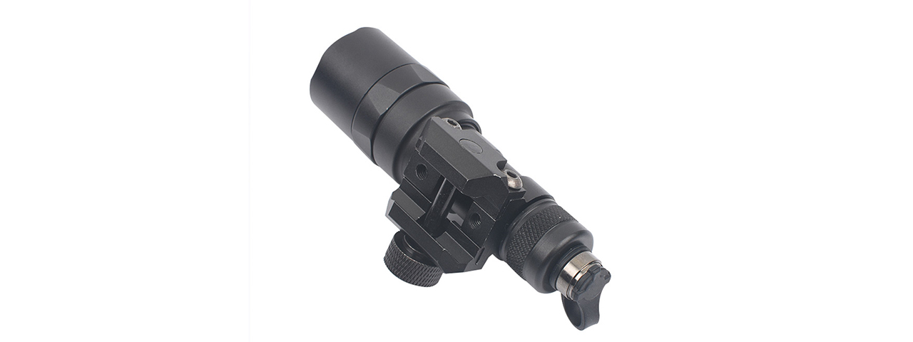 NE04024-BK M300B MINI SCOUT LIGHT (BLACK)