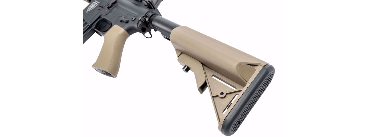 Elite Force CQBX M4 Airsoft AEG Rifle w/ Built-In Eye Trace Tracer Unit - (Tan) - Click Image to Close