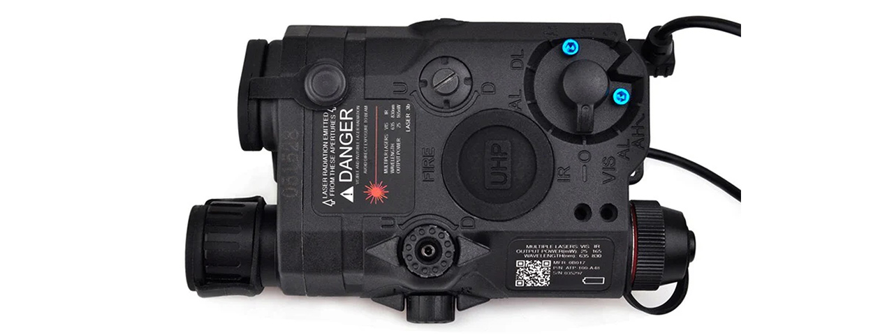 Atlas Custom Works PEQ15 LA5-C UHP Integrated Dual Color Laser w/ Flashlight - (Black)